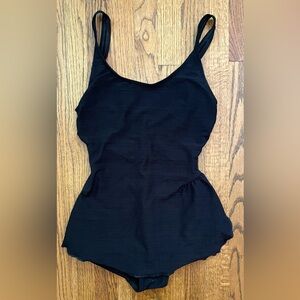 Jantzen Classics Size 10 Black Textured One Piece Swimsuit w/ Front Skirt